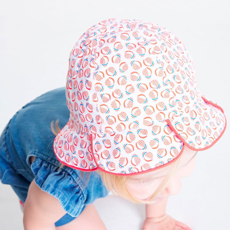 Chapeau cloche bords pétales rouge bébé fille Rouge