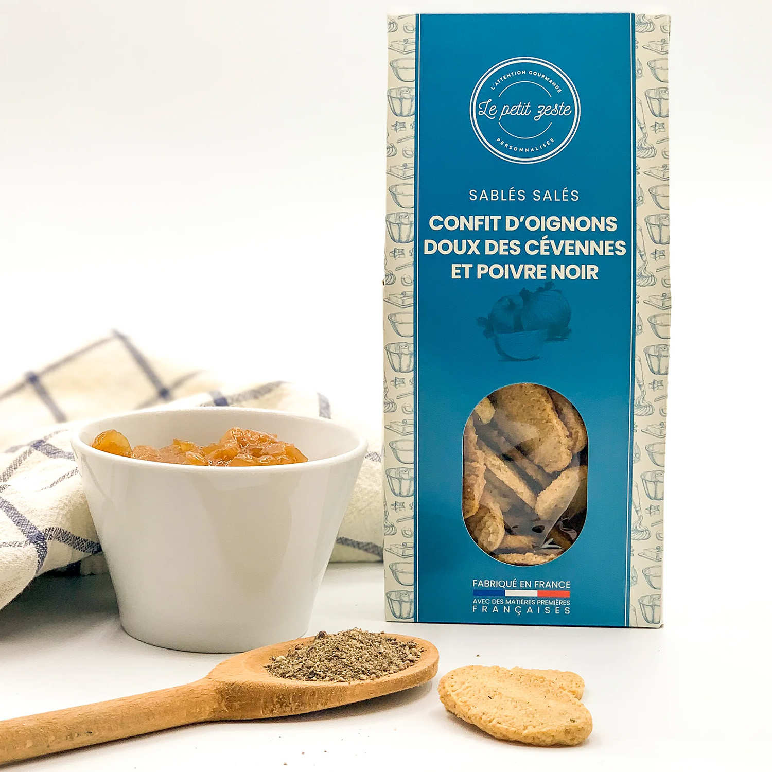 Sablés salés au confit d'oignons doux des Cévennes AOP et poivre noir