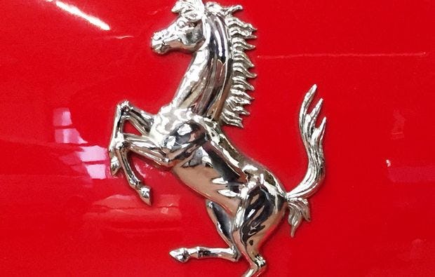 Ferrari selber fahren in Tecklenburg als Geschenk