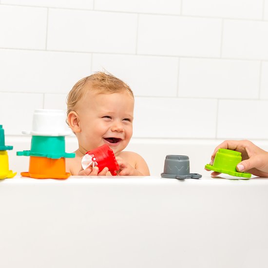 Coffret de bain 17 jouets   de               Infantino