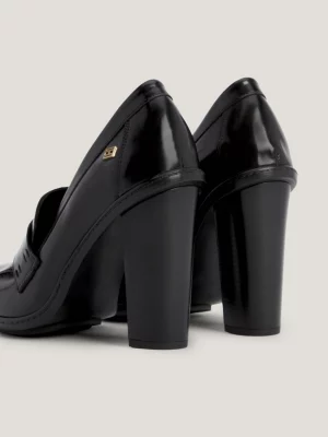 Mocassins essenciais de salto alto em verniz