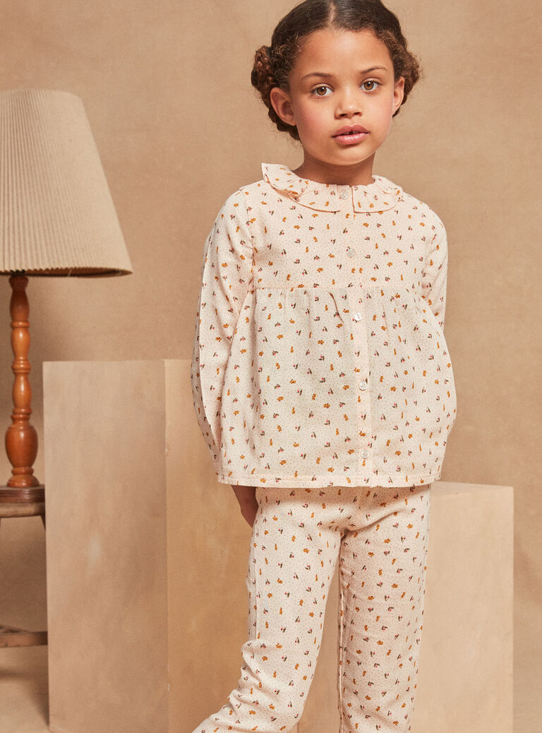 Pyjama rose pâle en gaze de coton à imprimé fleuri