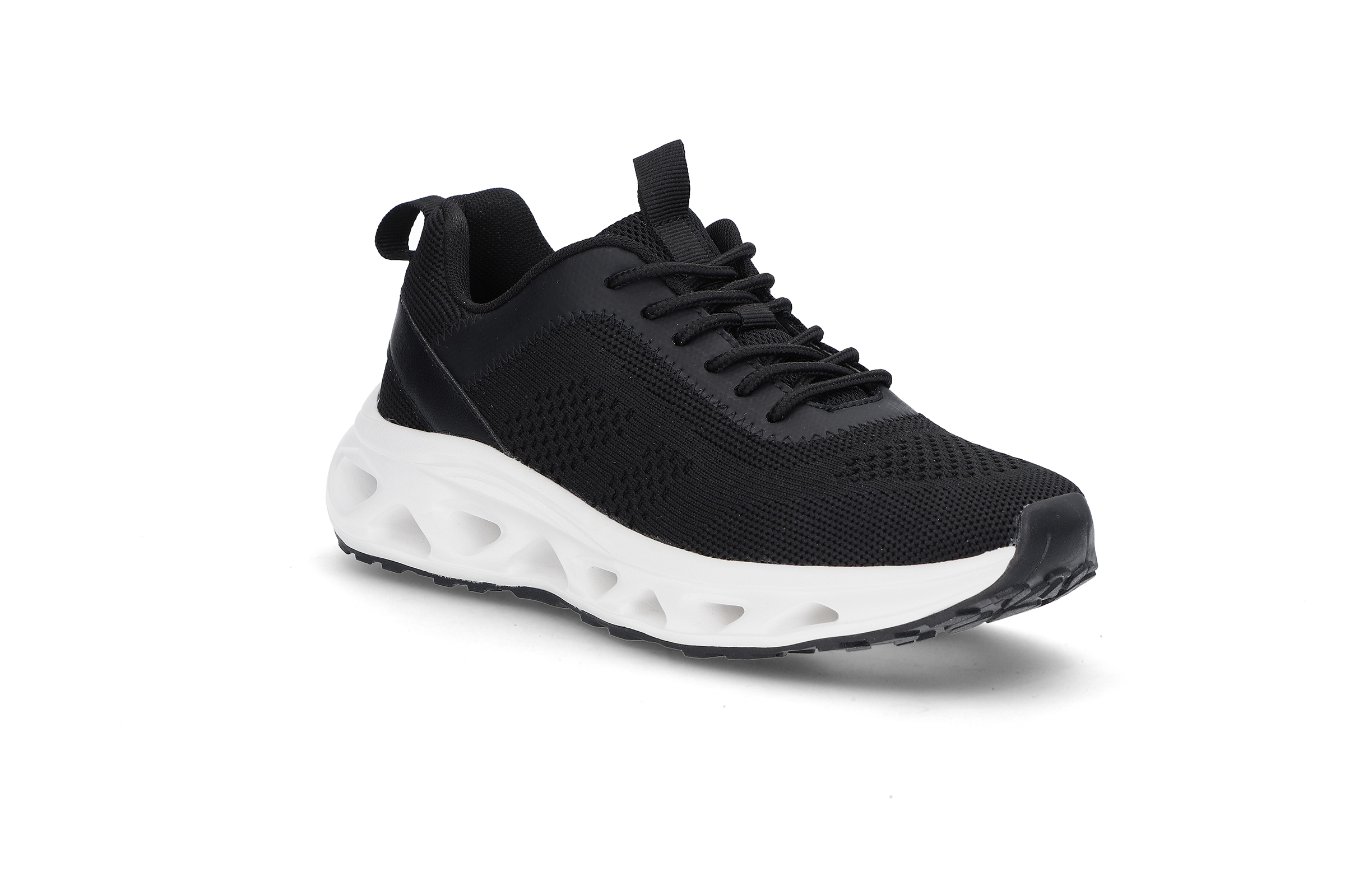 Sporty sneakers på trendy såle