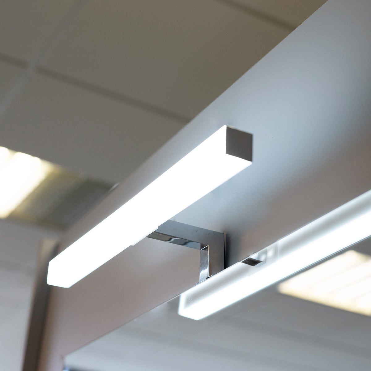 Verchroomde LED-lamp 40 cm voor badkamerspiegels | Giove