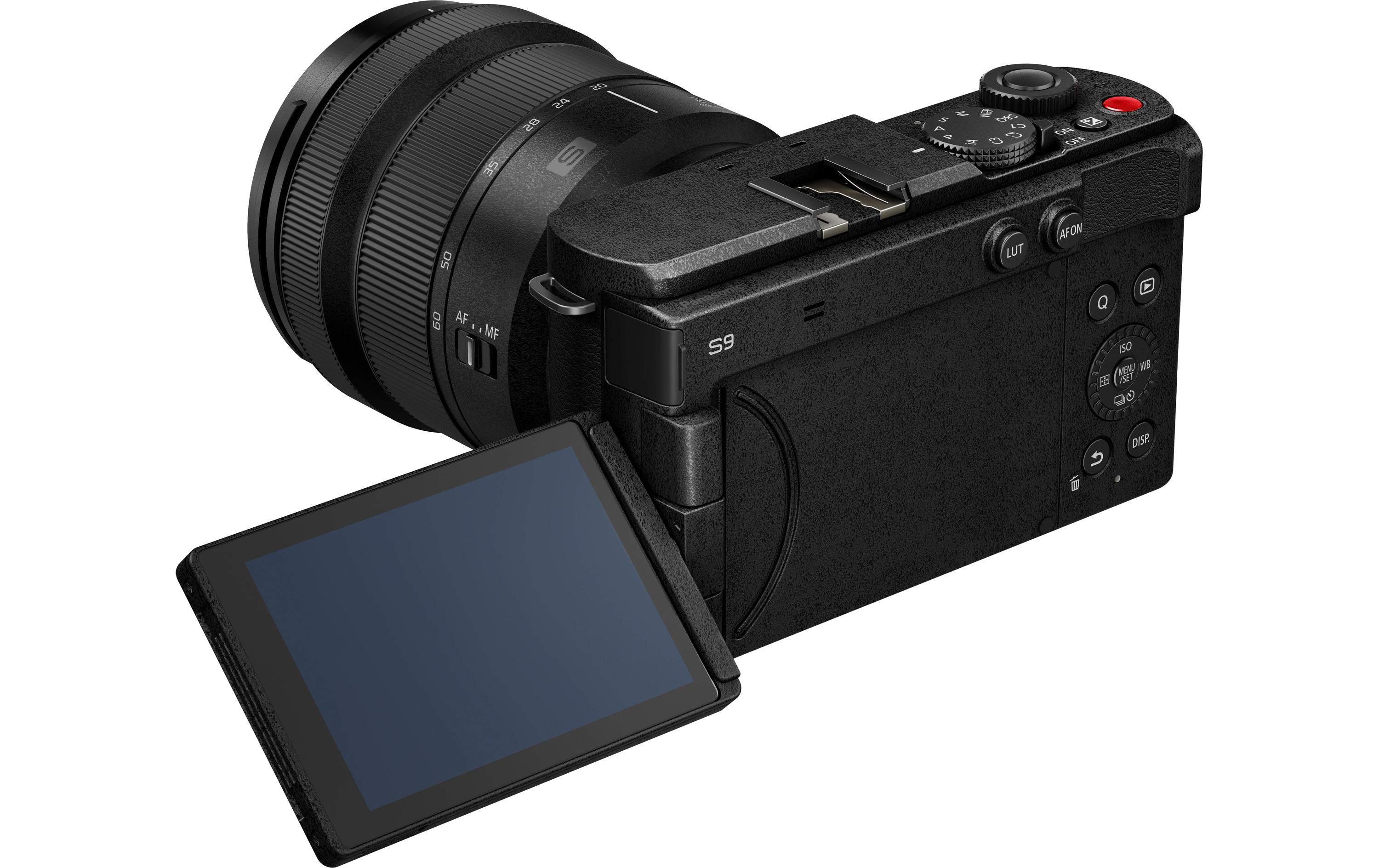 Fotokamera LUMIX S9 Kit 20-60mm Schwarz<br>Kompakte Open-Gate spiegellose Vollformatkamera inklusive Objektiv