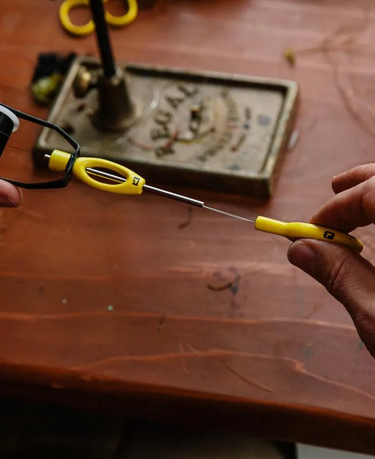 Loon Ergo Bobbin Threader Ergonomisk Håndtak