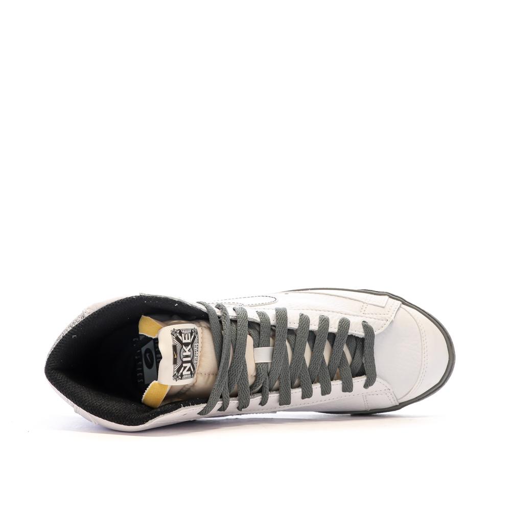 Nike Baskets Blanche/Gris Homme Nike Blazer Mid 77
