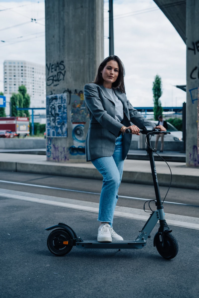 Micro Merlin II E-Scooter