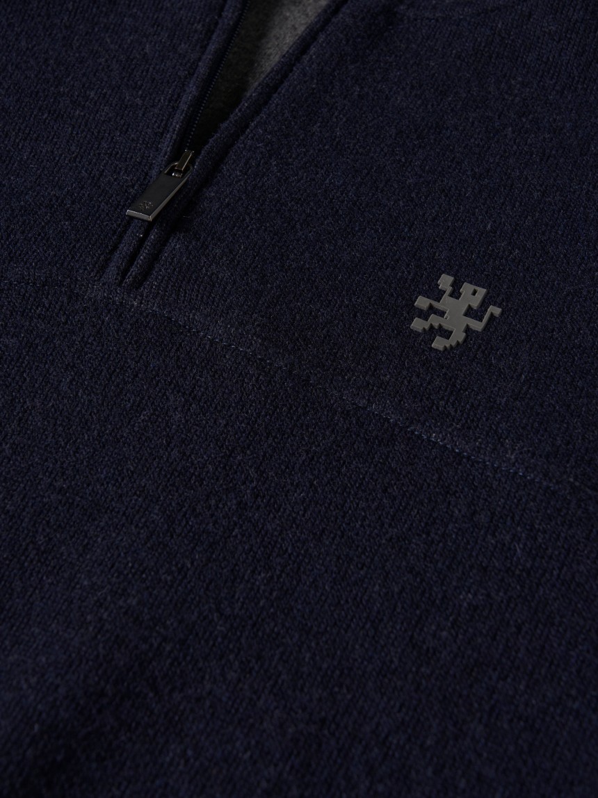 Sweater com capuz