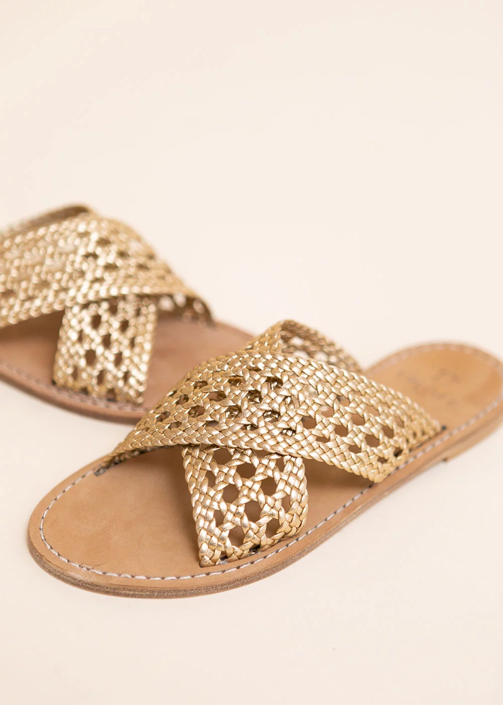 MULE OPHELIE CUIR TRESSEE  PLATINE