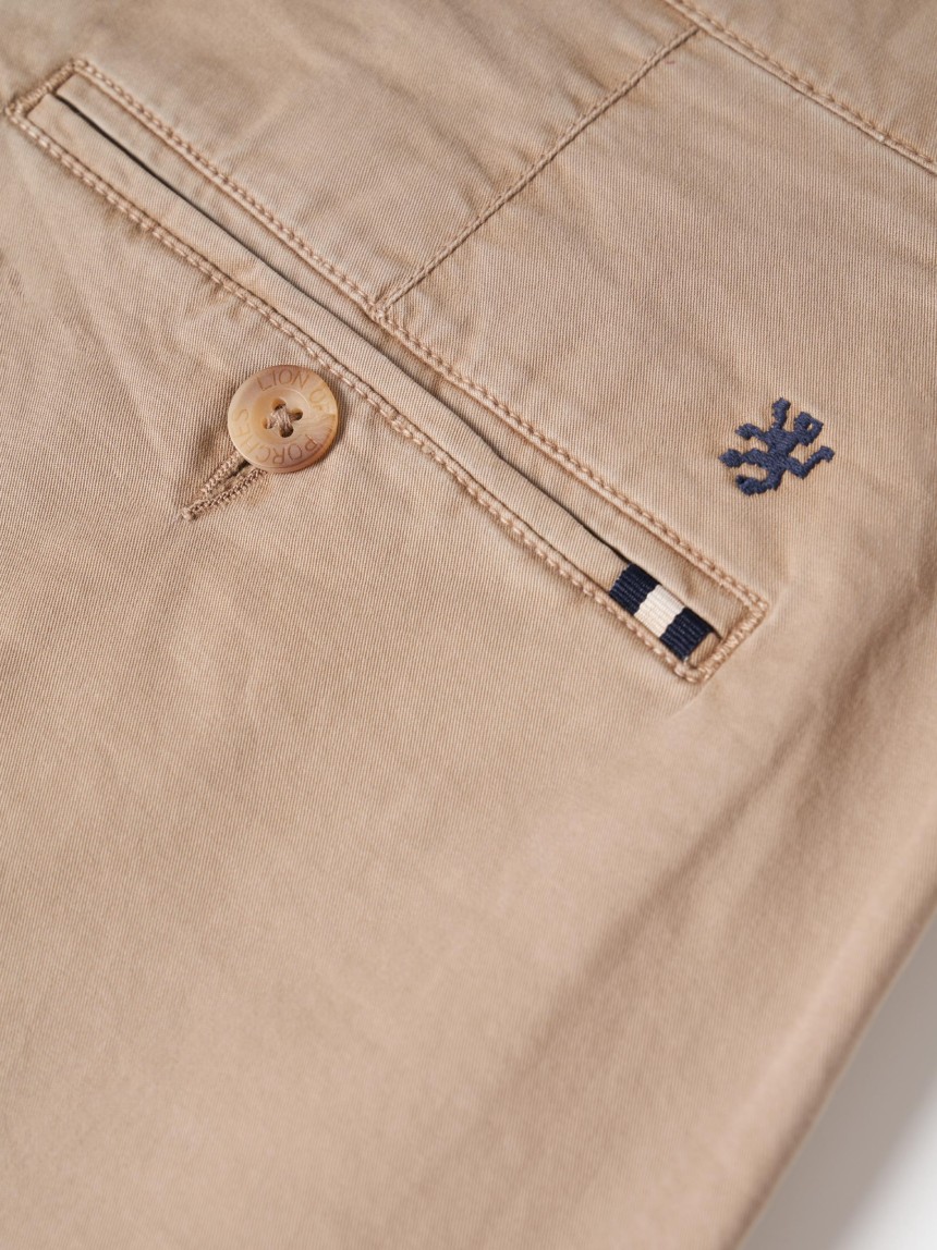 Calças chino regular fit