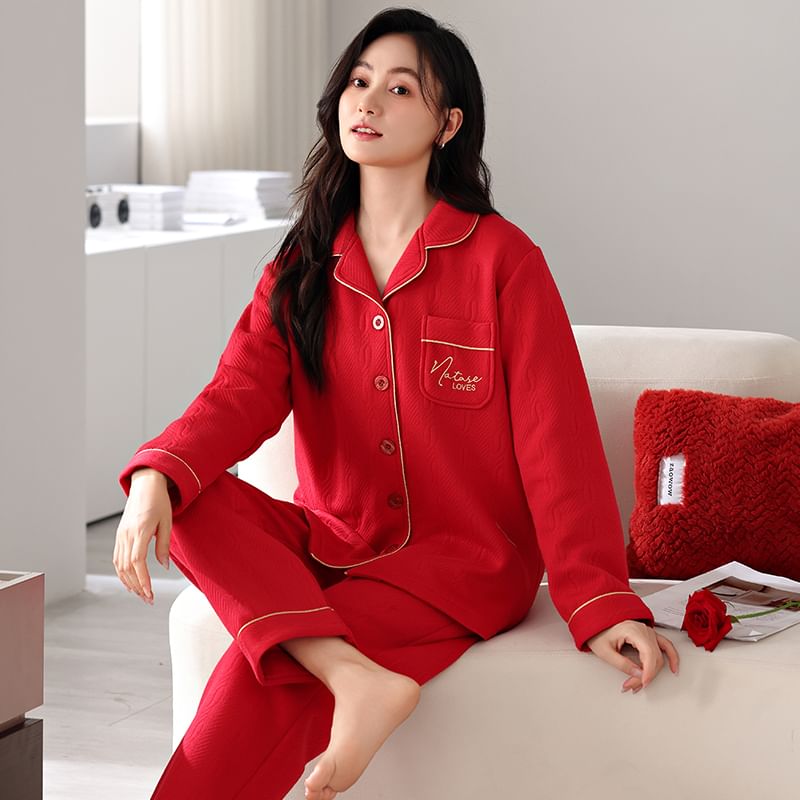 Jeony - Pyjamaset: shirt met lange mouwen en geborduurde letters + broek