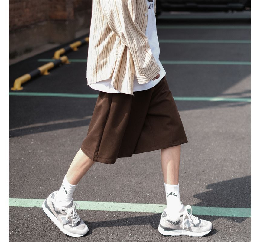 Bay Go Mall - Losse, effen shorts