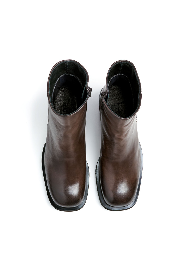 STIEFELETTE Braun