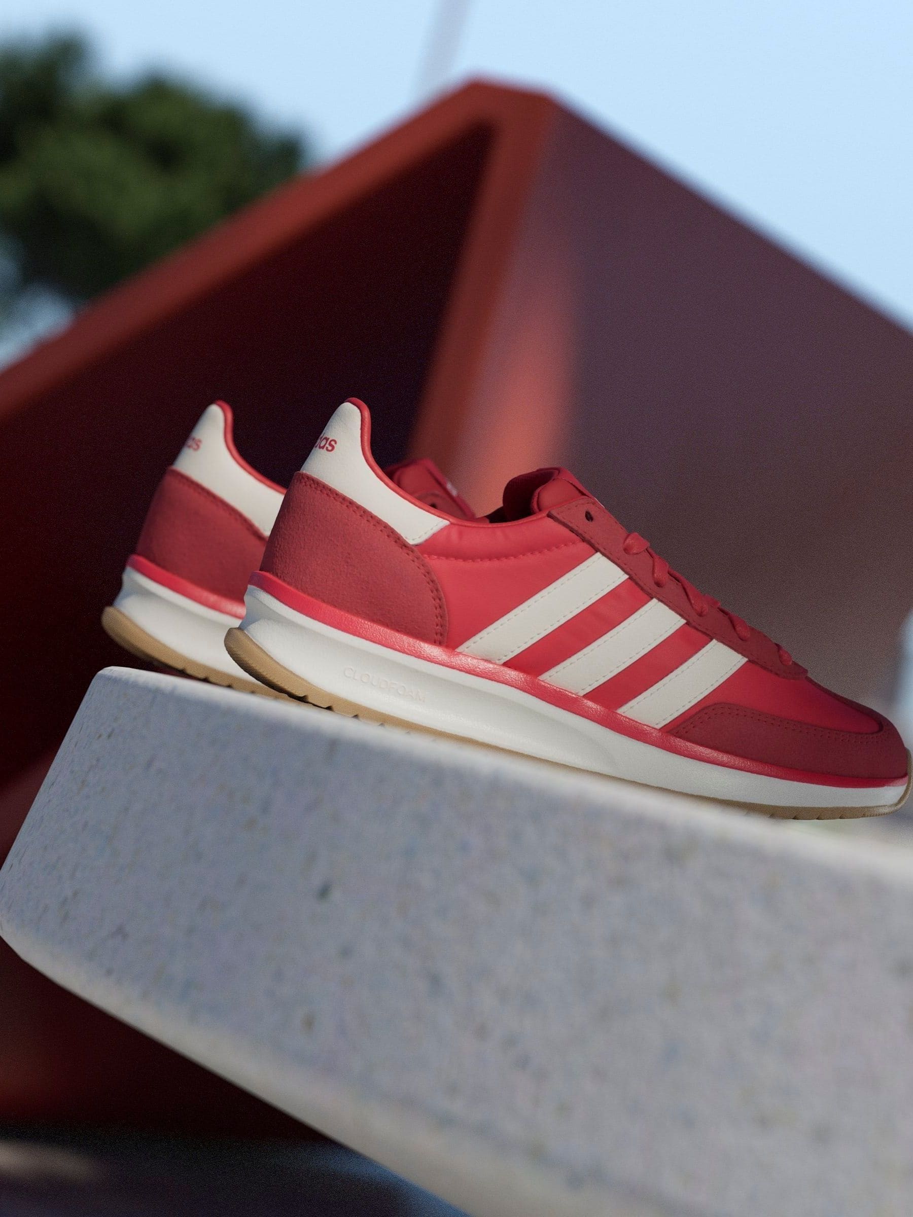 Donkerrood - Adidas - 70s hardloopsneakers