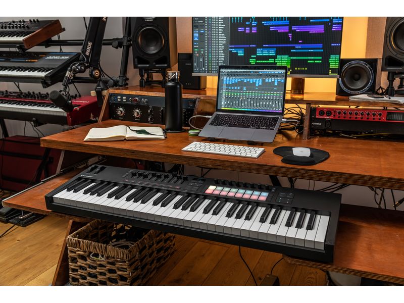 Novation Keyboard Controller Launchkey 61 Mk4 61-Tasten Keyboard-Controller