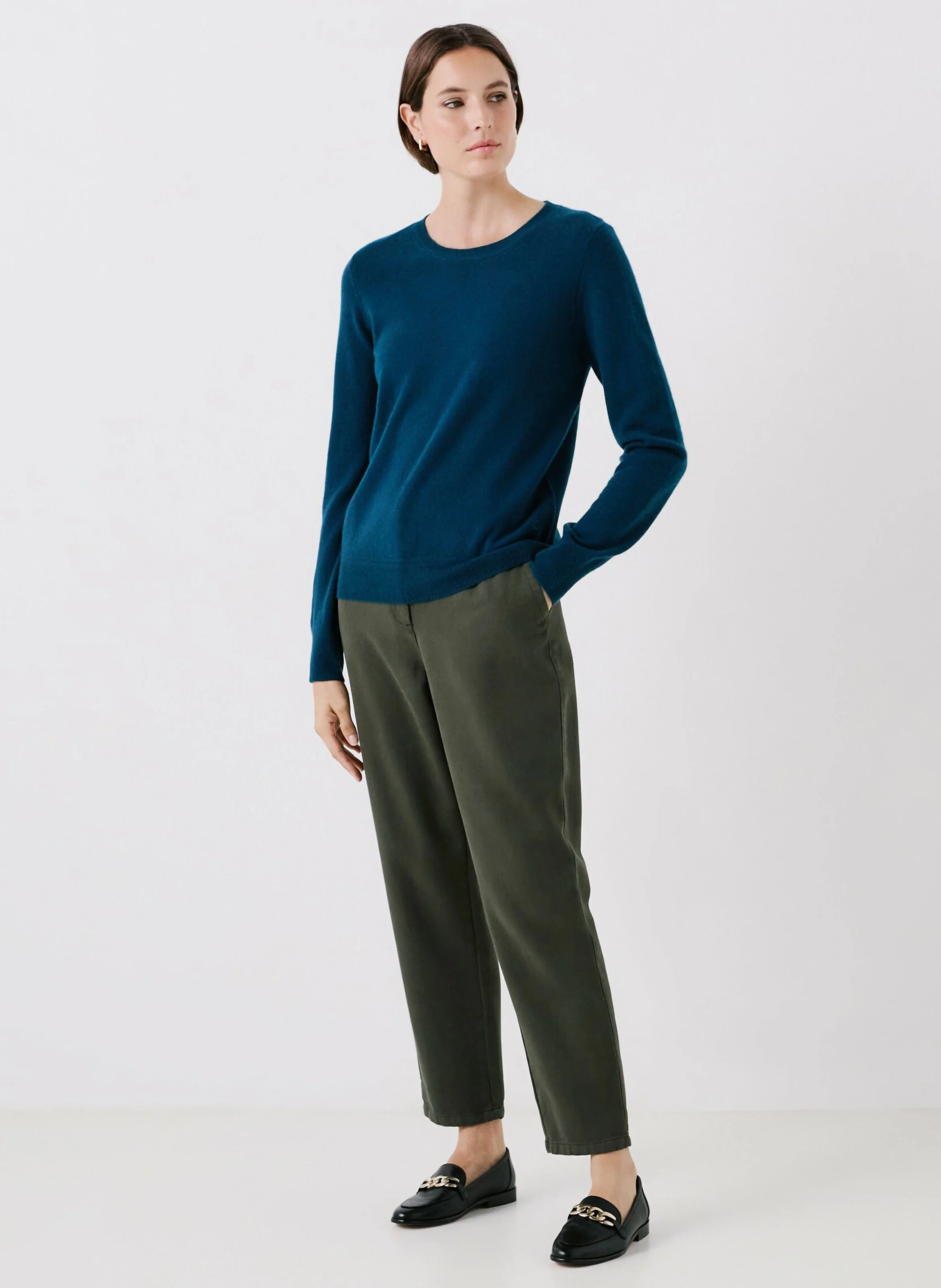 MAGDA2 - Pull droit col rond en cachemire | Bleu