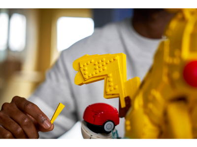 LEGO Pikachu en Pokéball (72152)