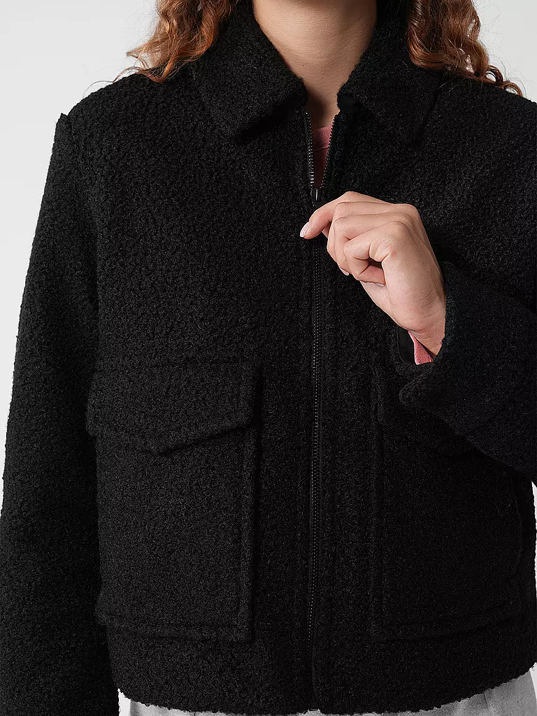 OPUS Jacke in Felloptik HOLMA schwarz
