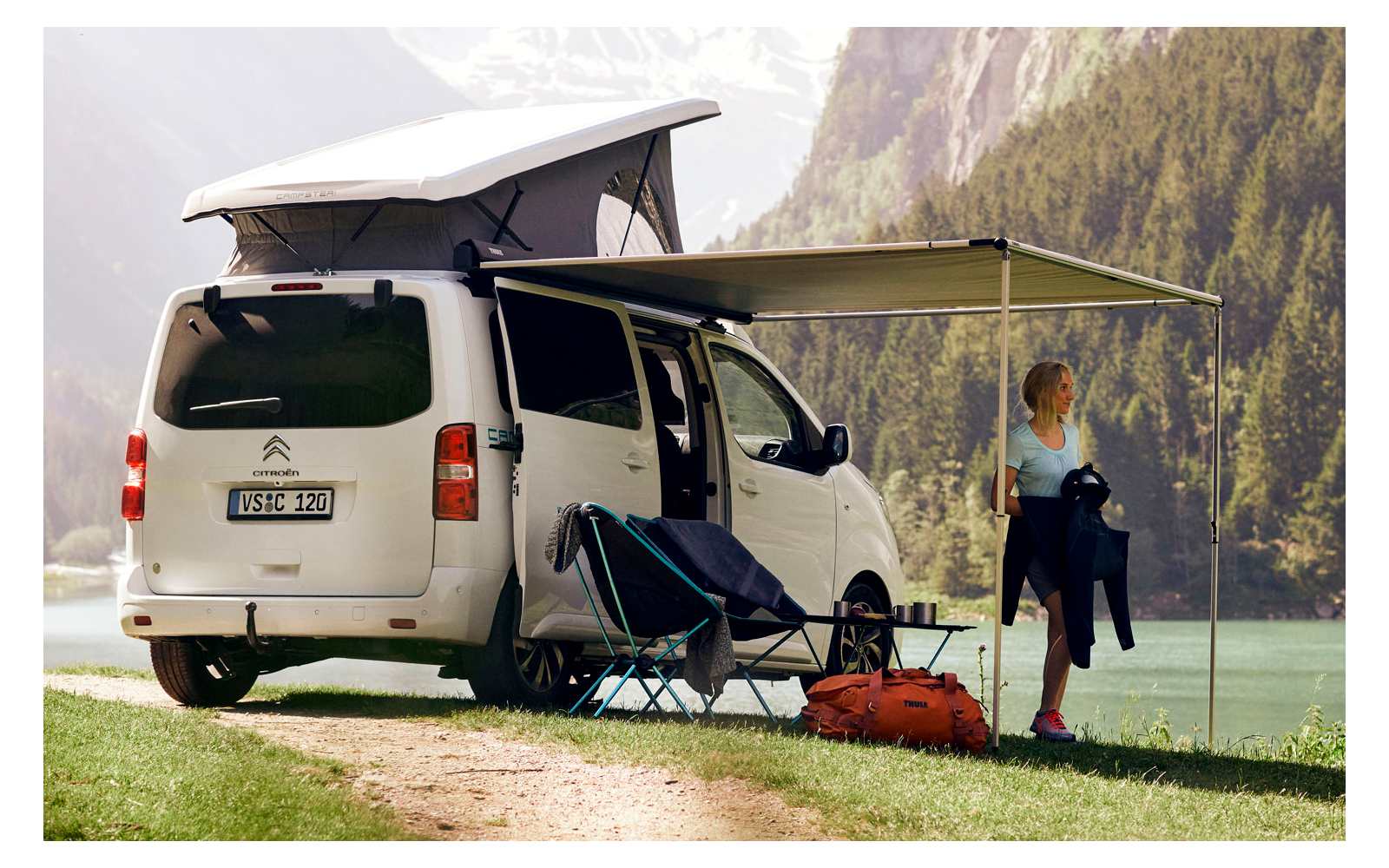 Thule Omnistor 3200 Dachmarkise Tuchfarbe Universal Grau Gehäusefarbe Eloxiert 2,5 m