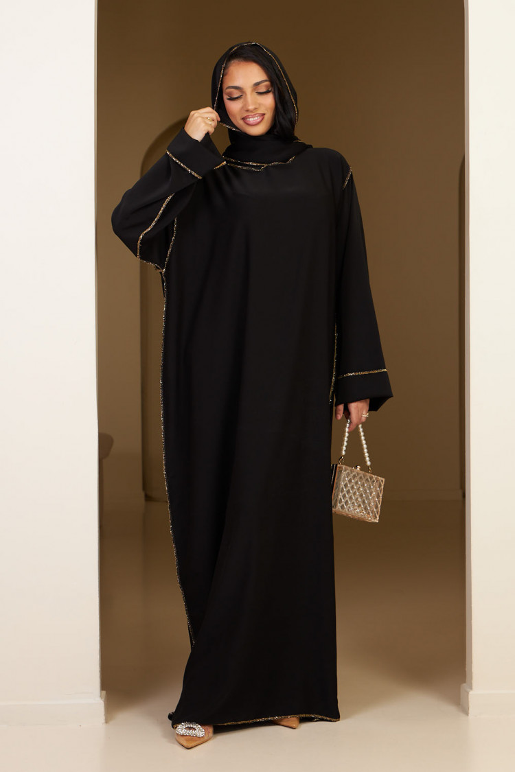 Abaya noire avec voile intégré à couture dorée
