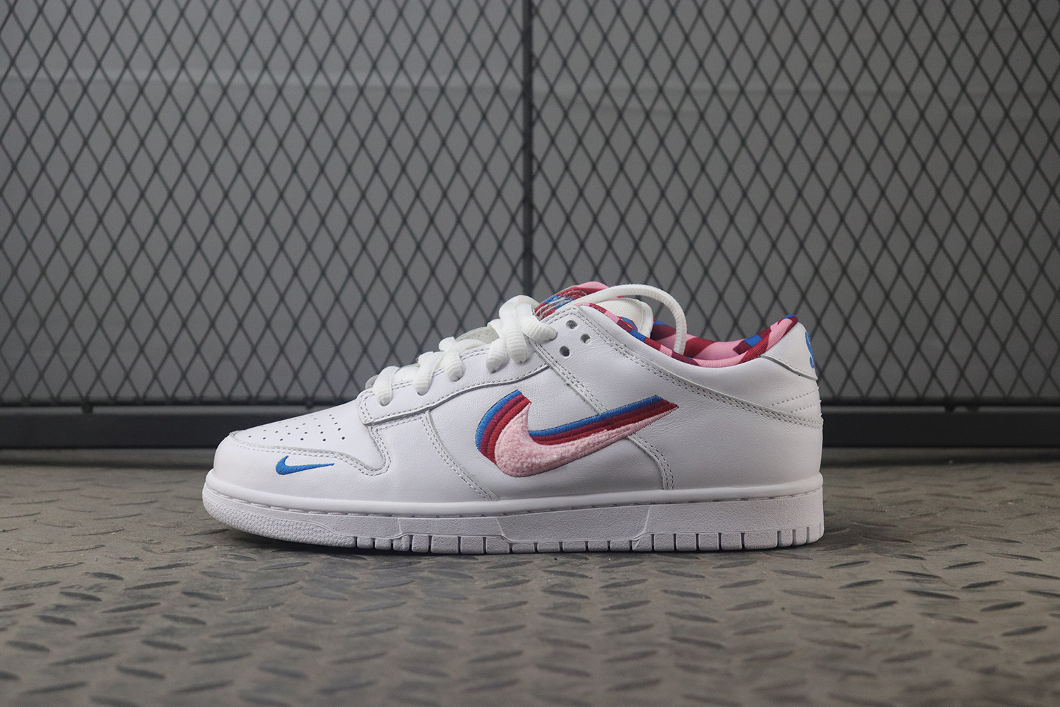 Nike SB Dunk Low Parra