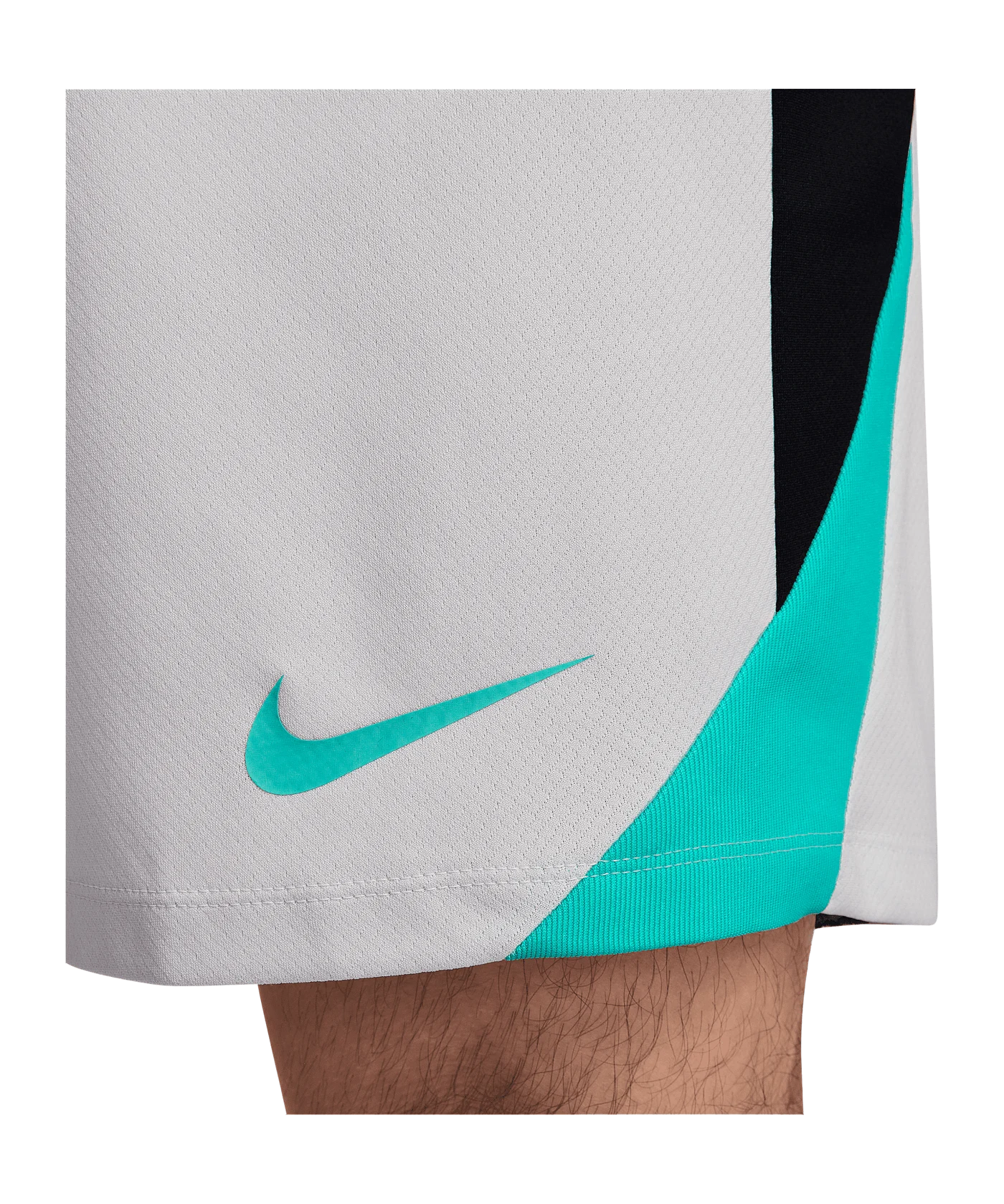 Nike Strike Short Grau F025