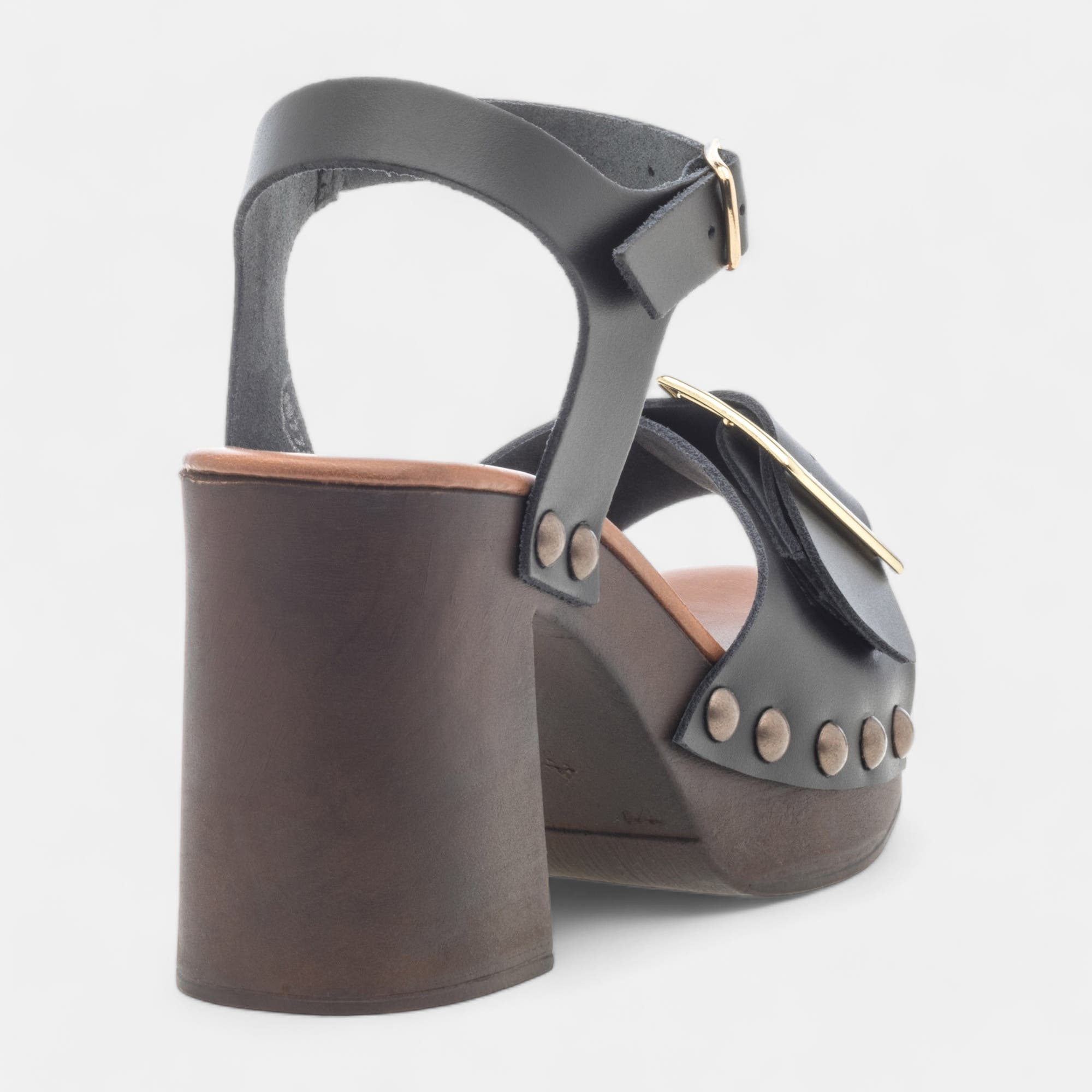 Chaussures semelle bois à talon Femme en cuir noir