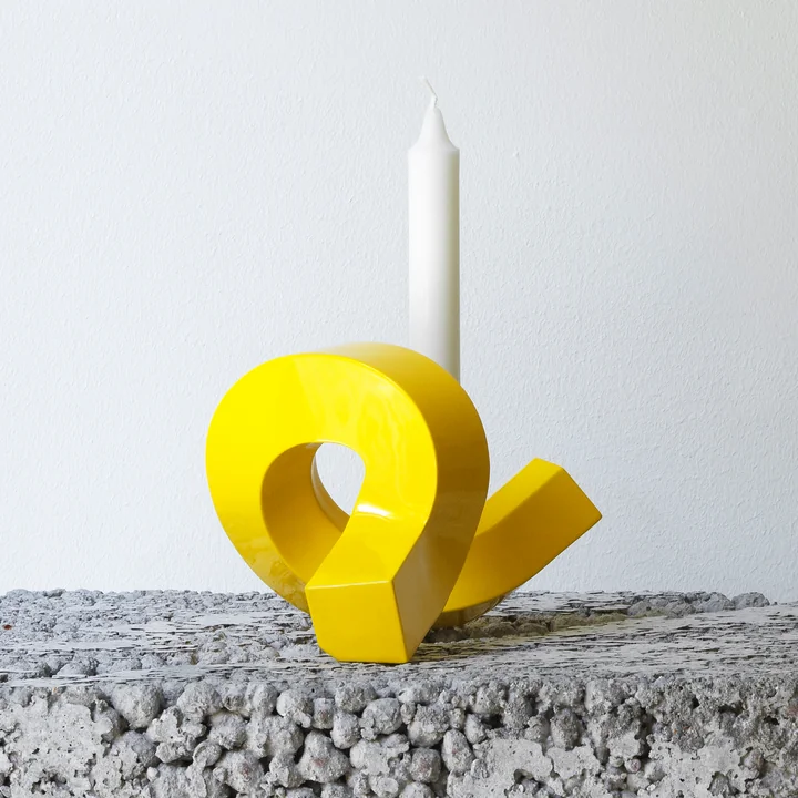 Normann Copenhagen - Crooked Kerzenständer, gelb