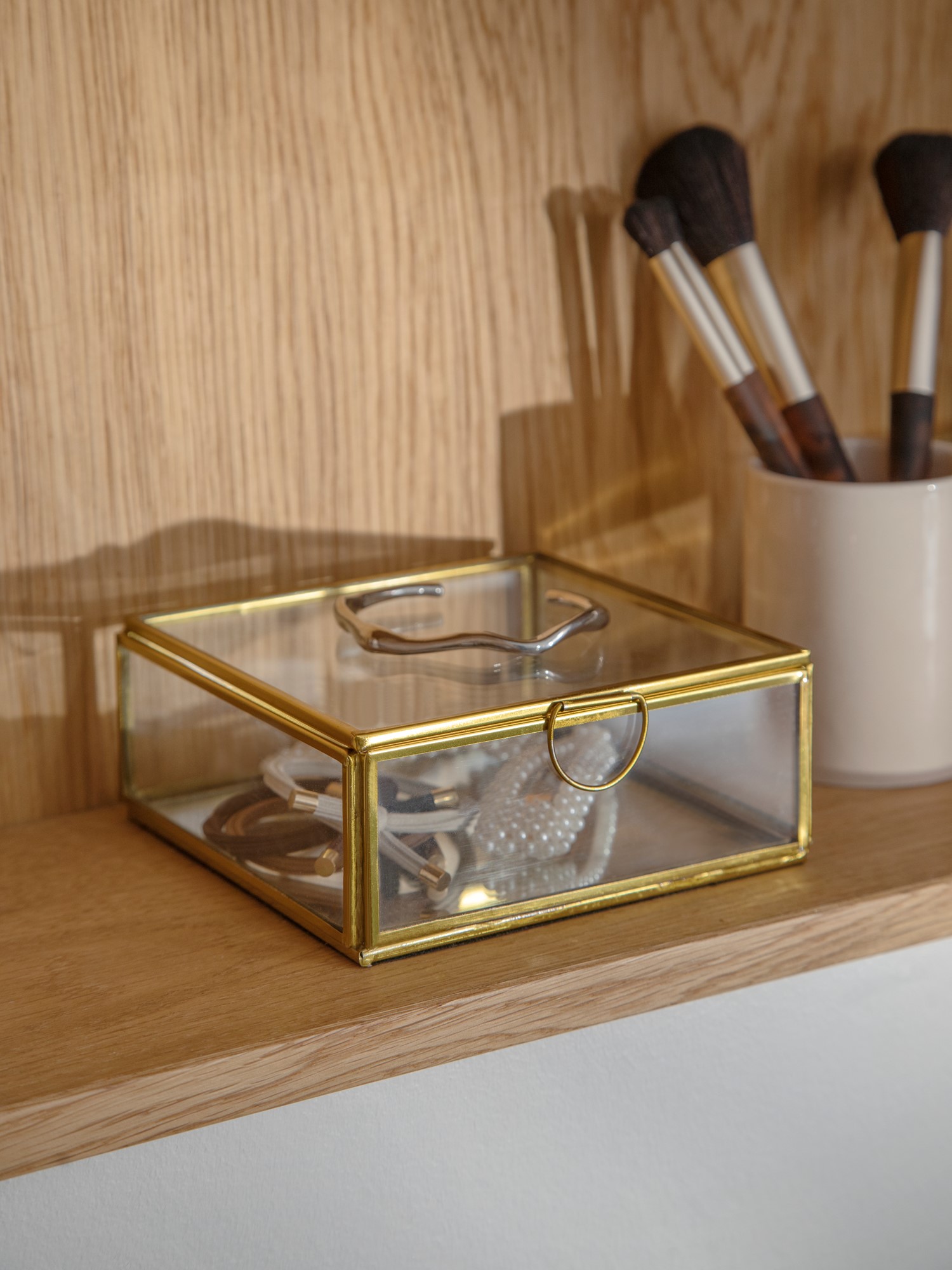 Smykkeskrin | Glas/messing. 12,5 x 12,5 x 5 cm. | Brass