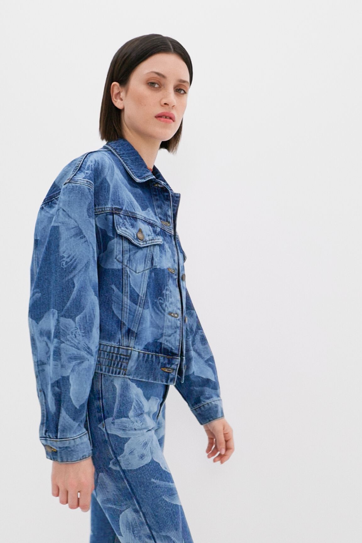 Veste en jean fleurs
