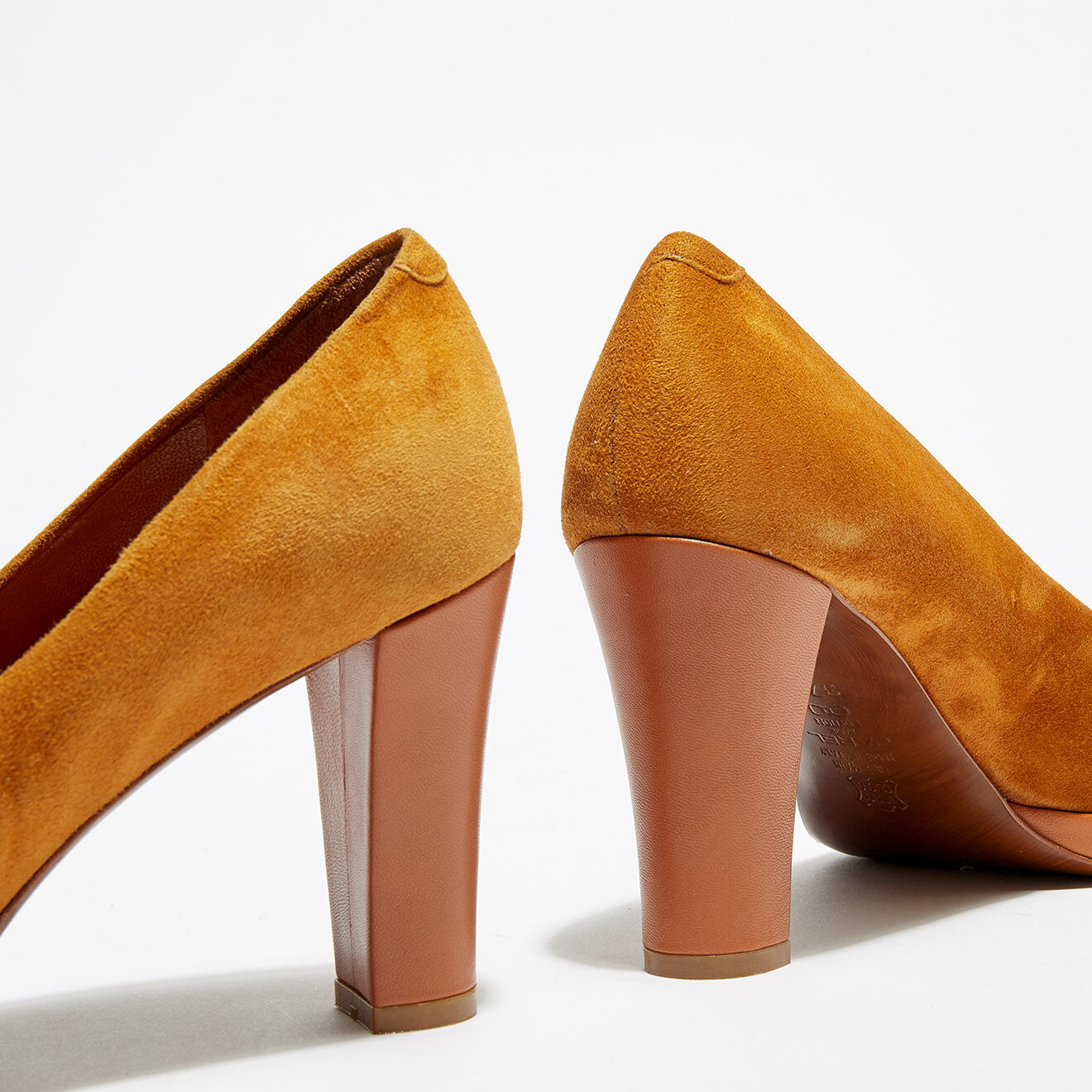 Carel Escarpins en Velours de Cuir Euterpe camel - Talon 9 cm