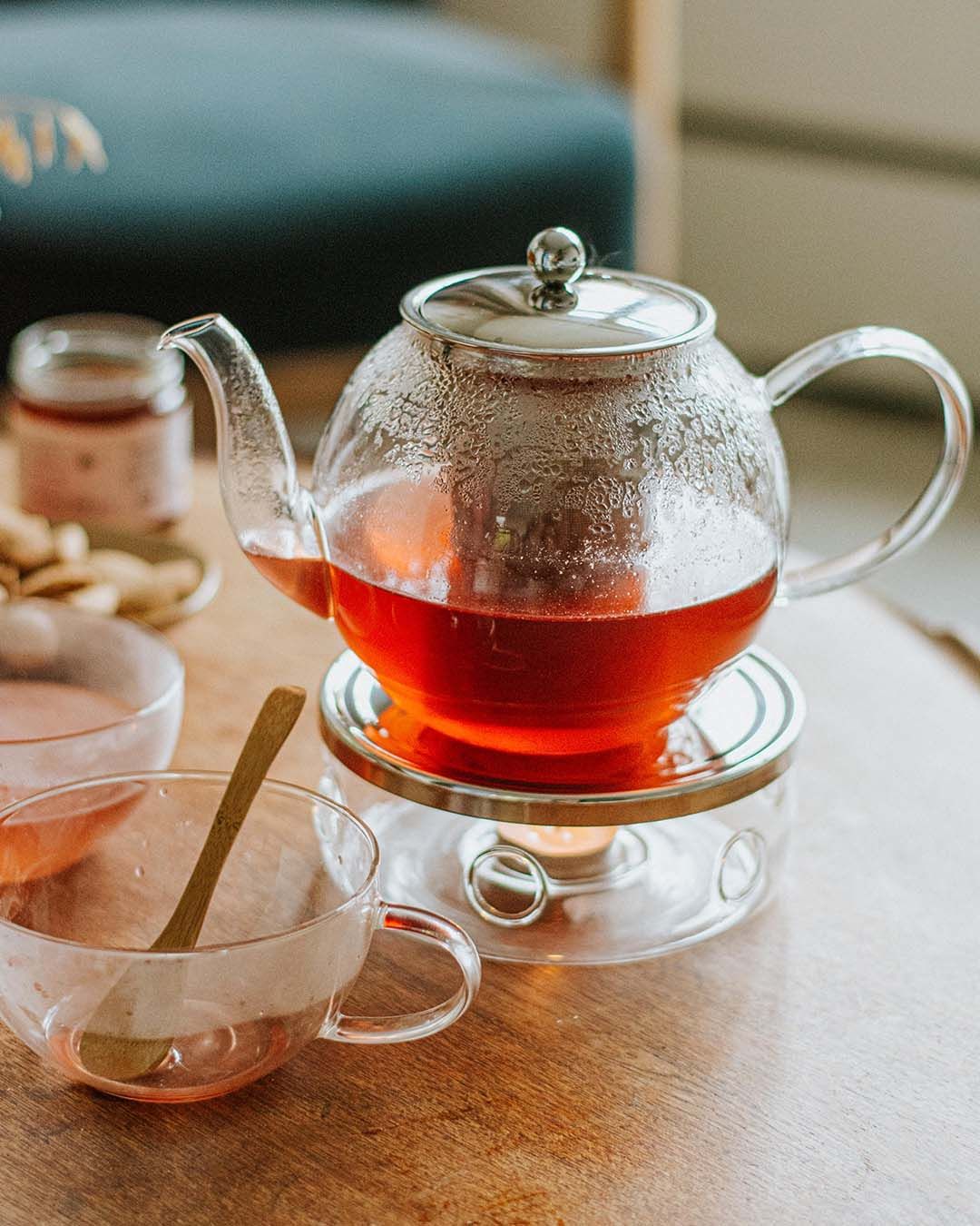 Theepot met theezeefje, bol, glas, 1,2 l