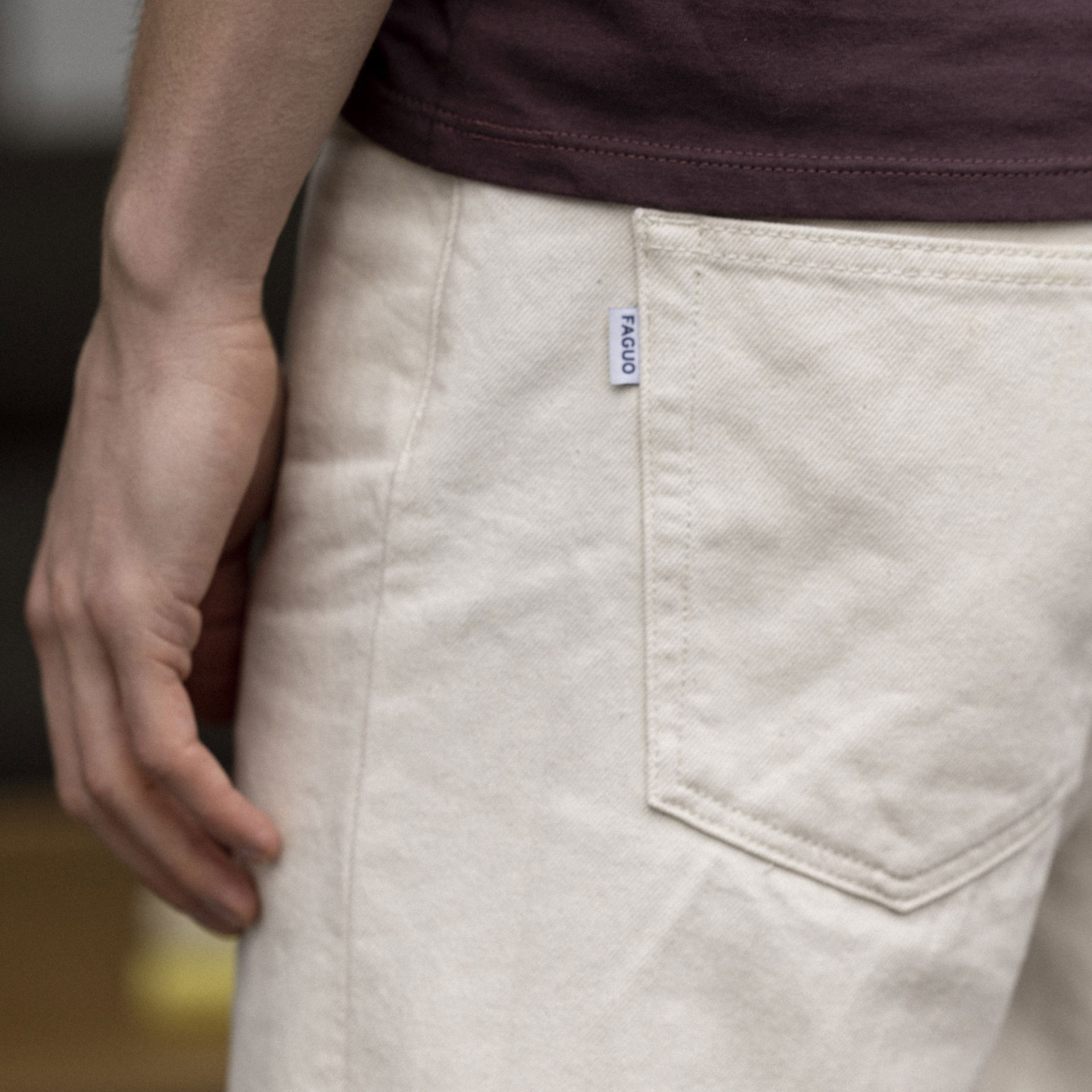 Jean écru coupe fuselée végan en coton et coton recyclé - modèle Tapered denim