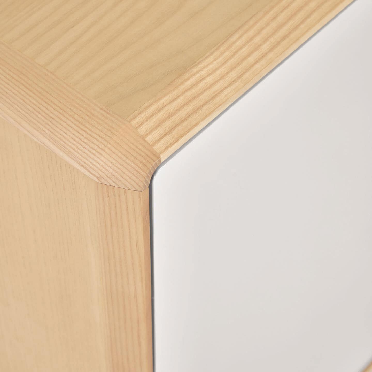 Kave Home Sideboard ANIELLE 150 x 78 cm Esche/Natur/grau