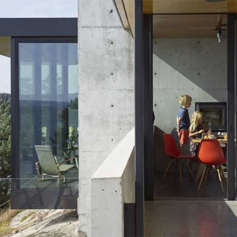Vitra Eames DSW stoel met essen onderstel, Pebble