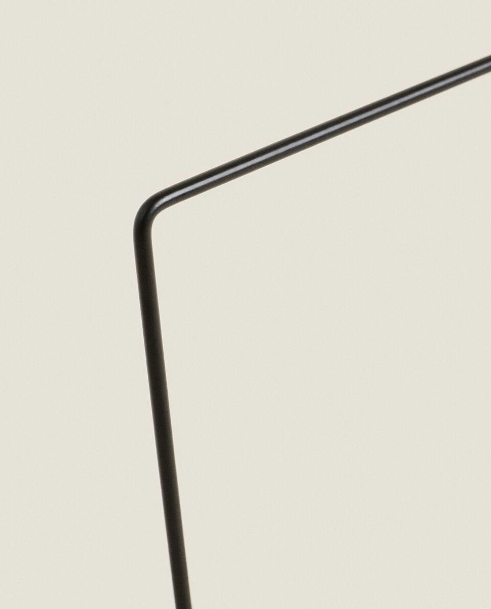 SUPORTE DE METAL