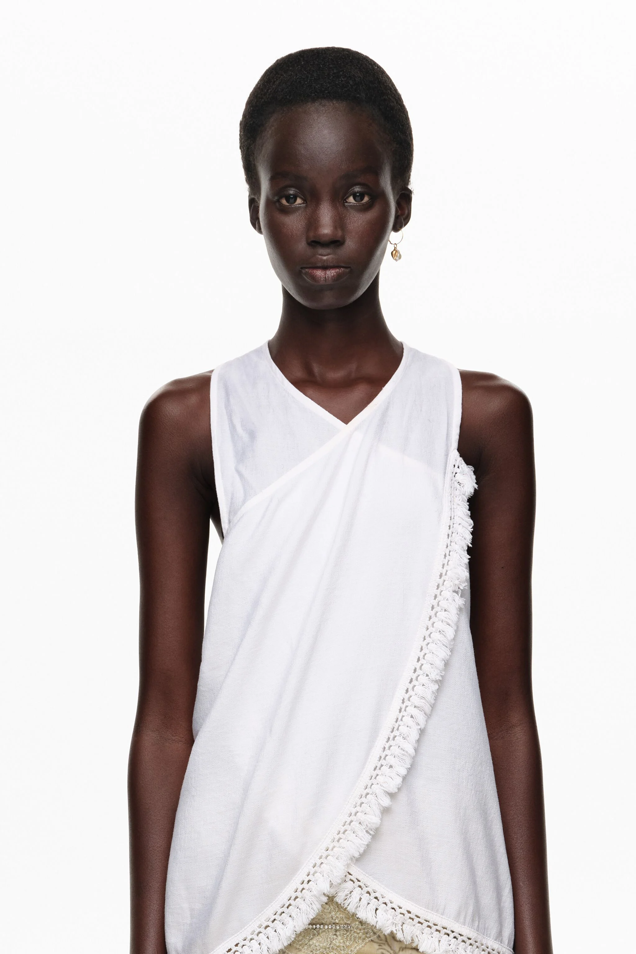 Top envelope branco com franjas