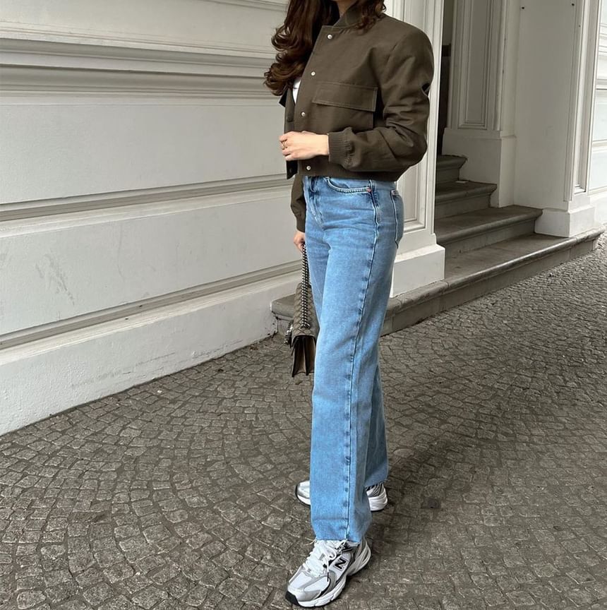 Sosana - Lange mouwen effen crop bomberjack