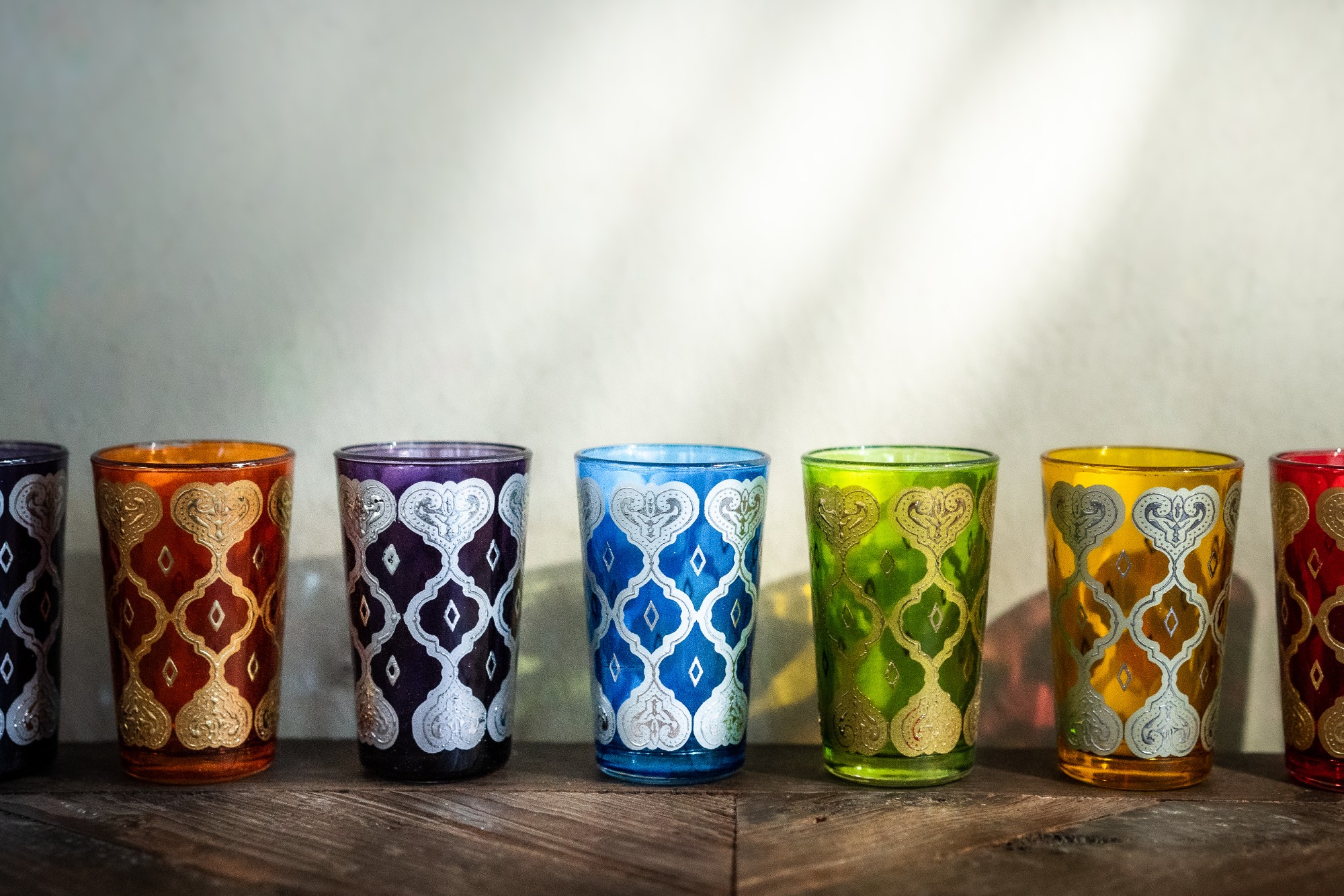 Teeglas 'Jakar' orange-gold, H 9 cm, Ø 5,5 cm zu 4,80