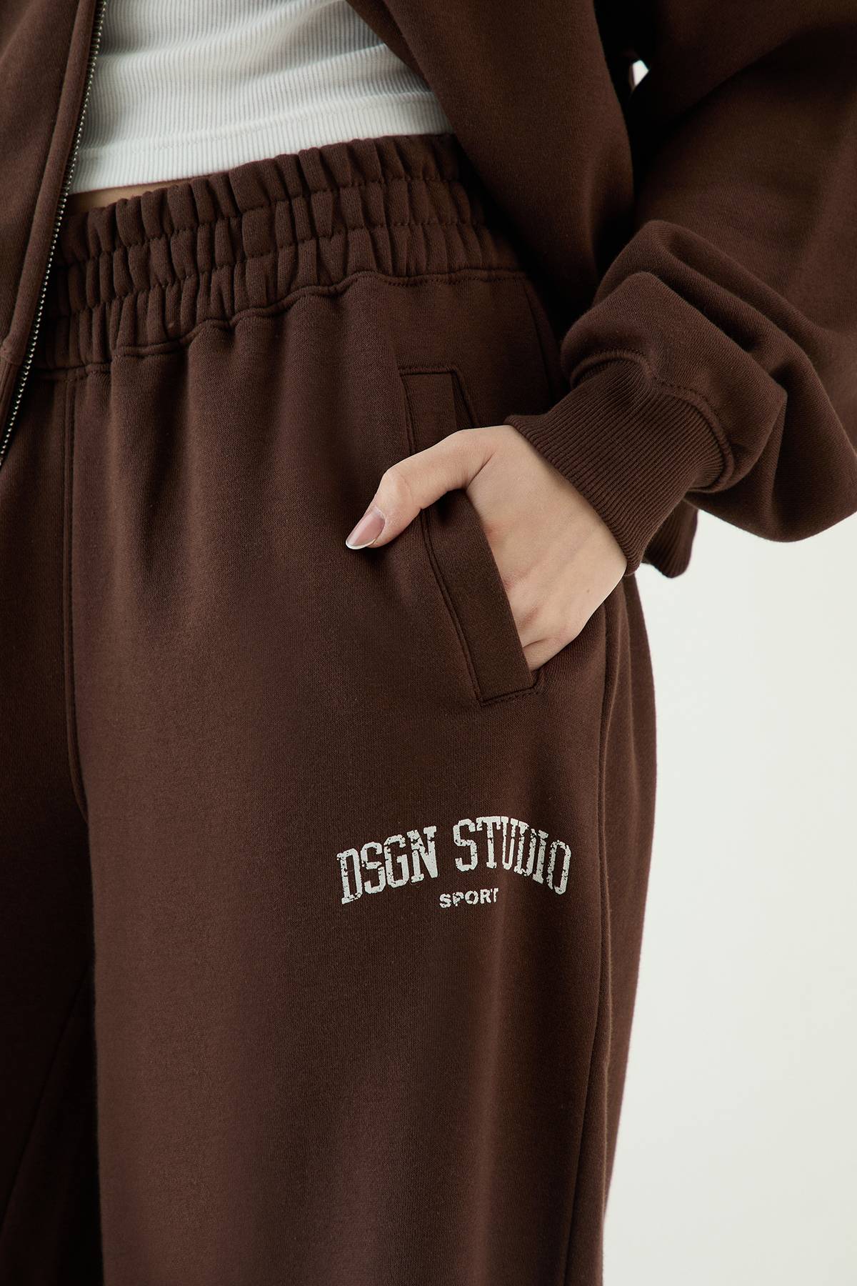 Jogger Droit Imprimé Collegiate Dsgn Studio
