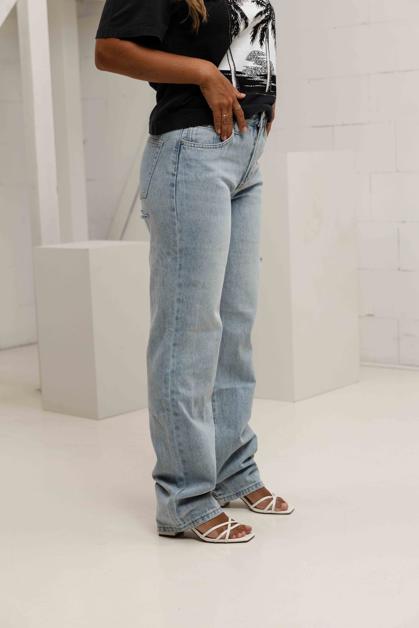 Unique The Label Remi Mid Waist Jeans Dames Lichtblauw