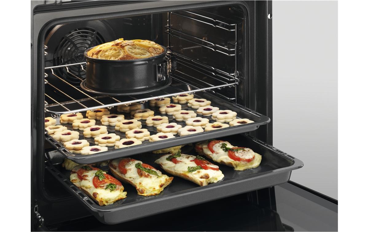 Einbaubackofen EB6L40CN Schwarz/Silber A+<br>Backofen für den Einbau