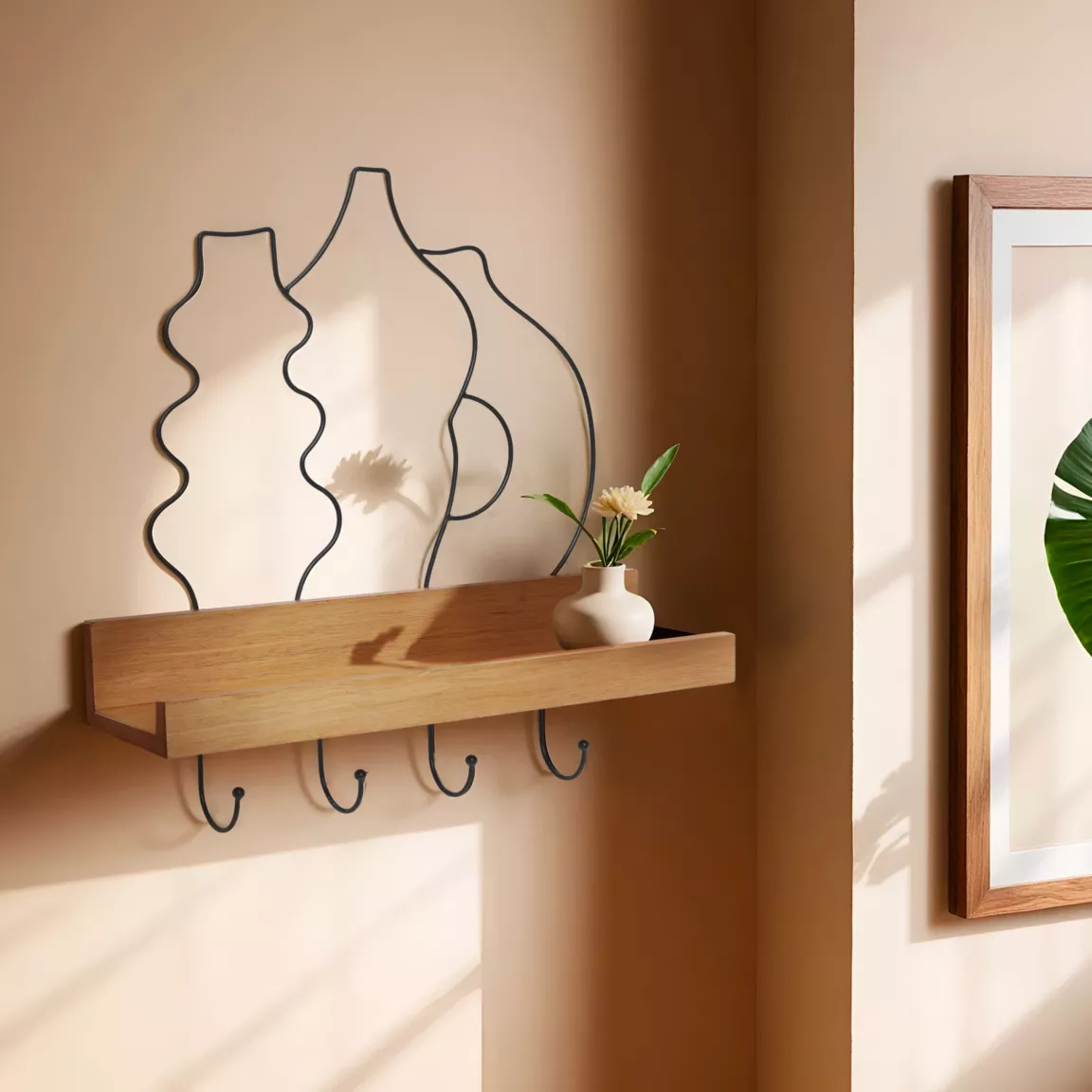 Porte-clé mural avec étagère en bois (42 cm) Design Noir et naturel