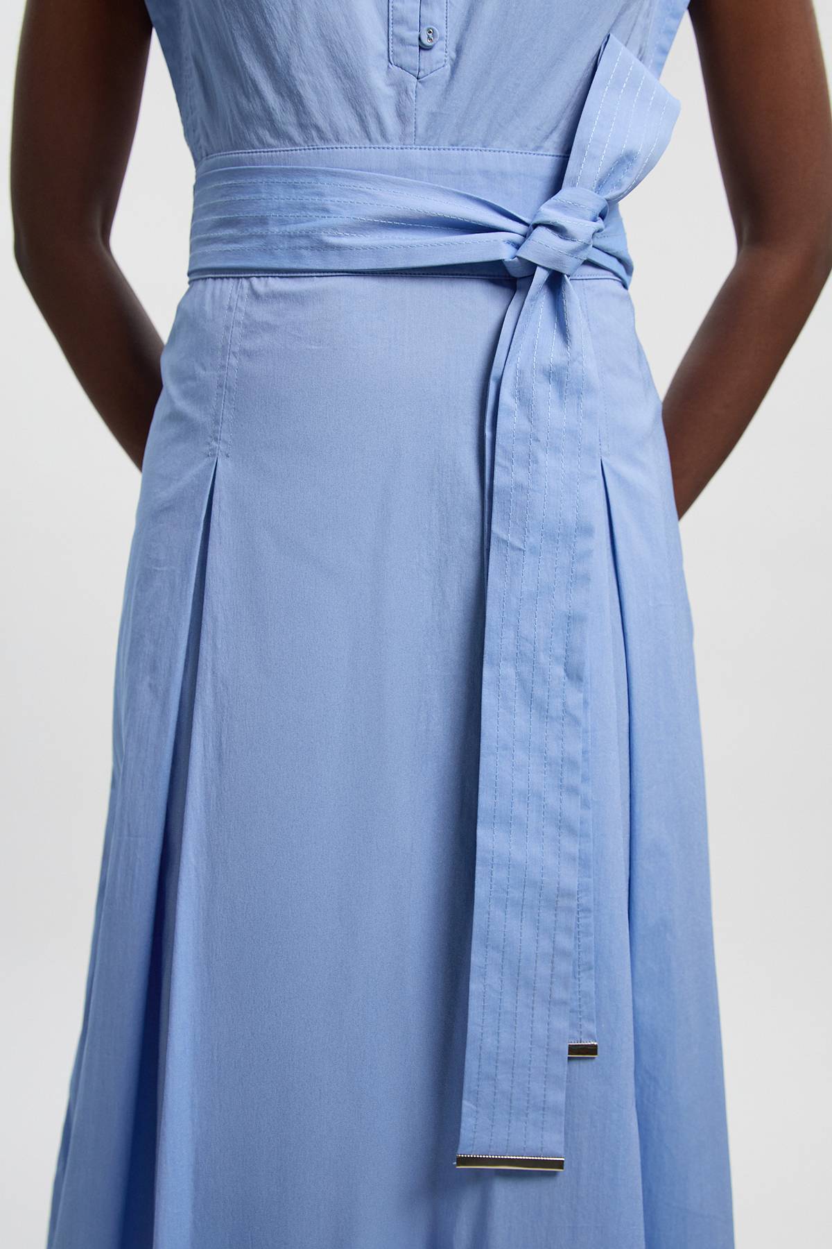 KarenMillen Robe Midi Tissée En Coton Plissée Avec Ceinture À Nouer À La Taille
