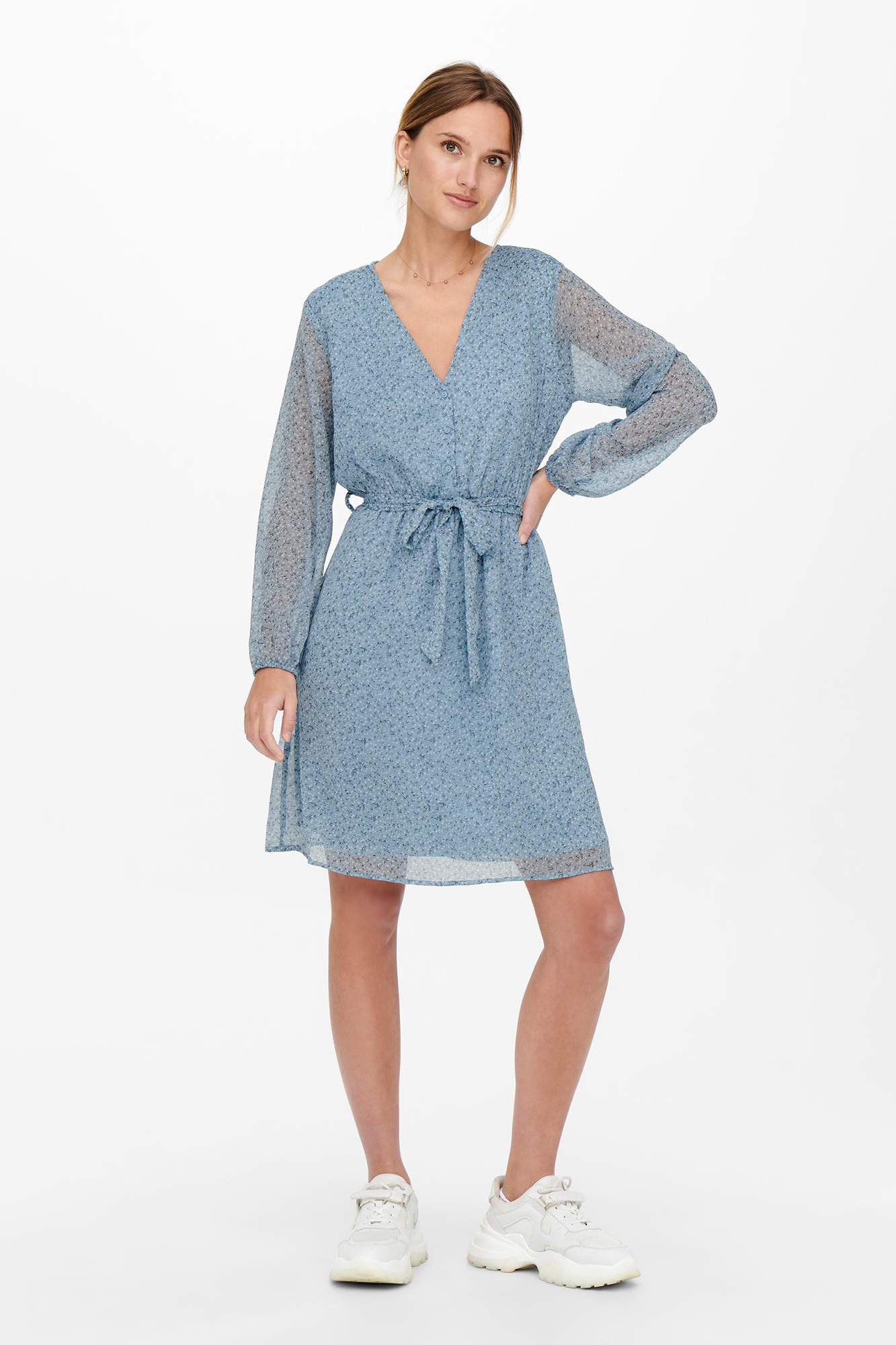 vestido com decote em V