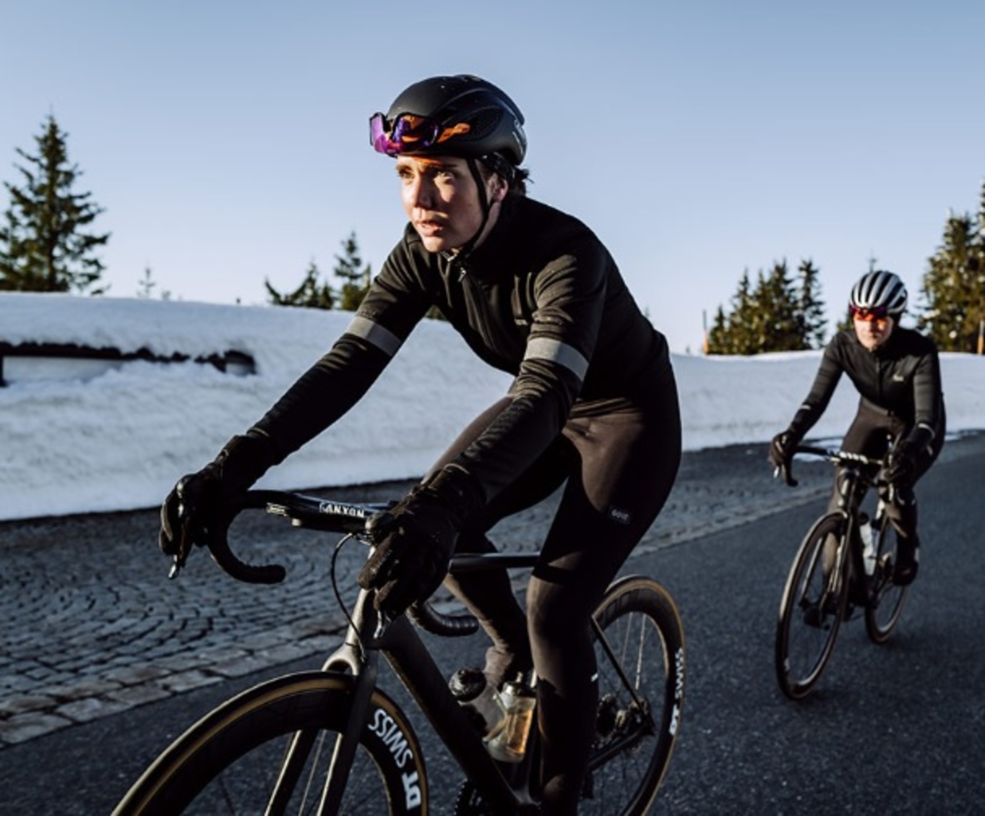 GORE Wear Tempest Fietsjack Zwart Dames