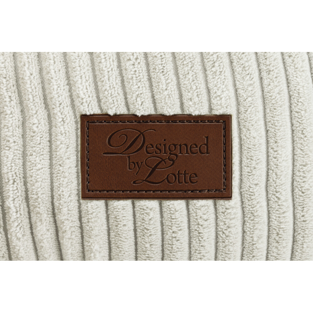 Designed by Lotte Kattenmand Ribbed Lichtgrijs50 x 50 x 17 cm