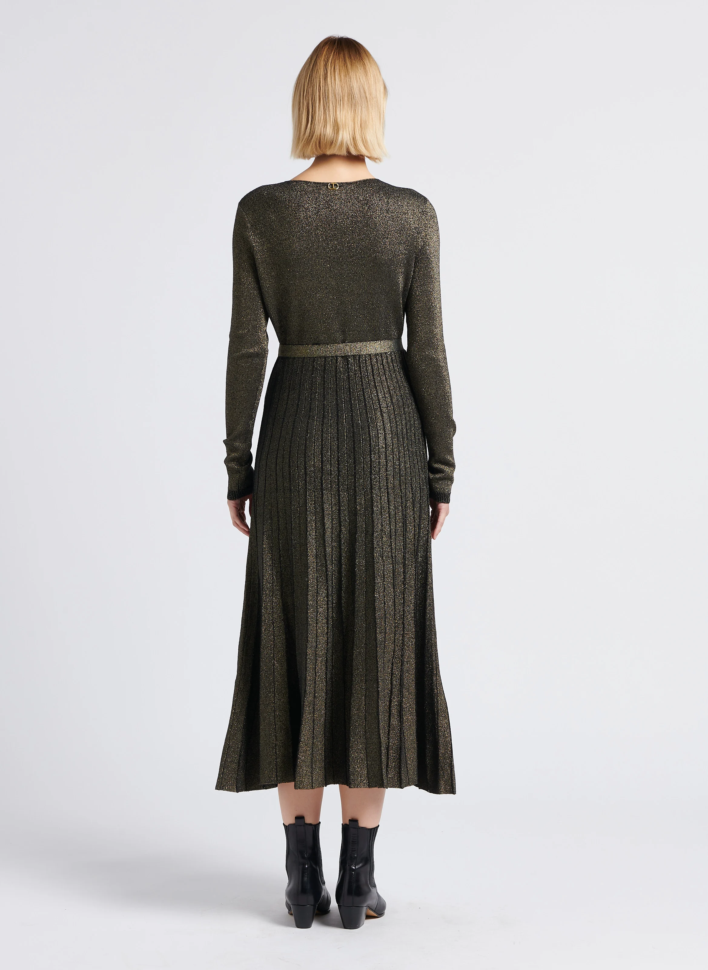 Robe ajustée encolure V | Noir