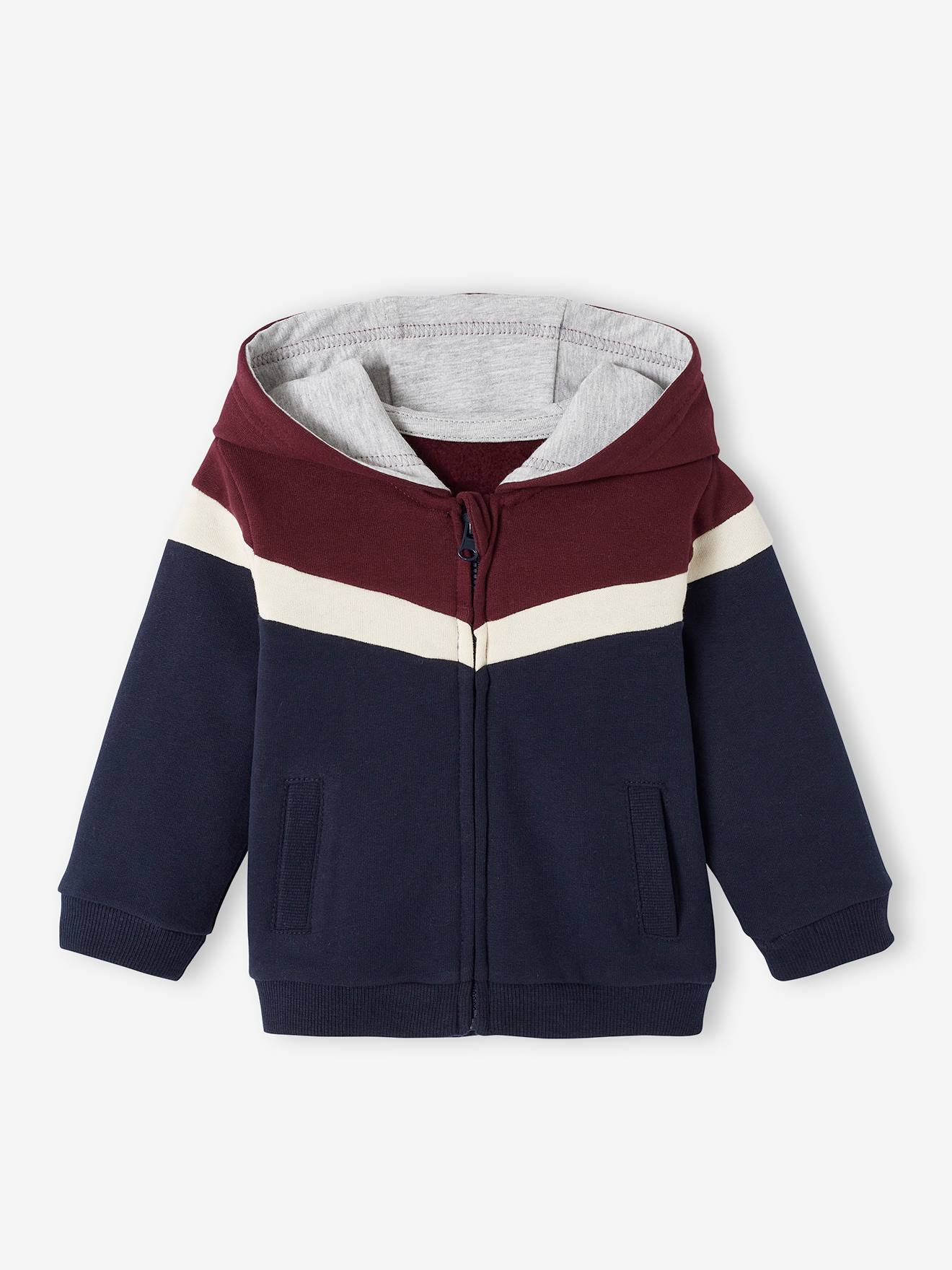 Jaqueta infantil masculina marrom-clara lisa com zíper, capuz e detalhes decorativos.